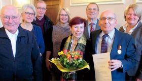 Rolf Wüst mit der Verdienstmedaille des Landes Rheinland-Pfalz geehrt